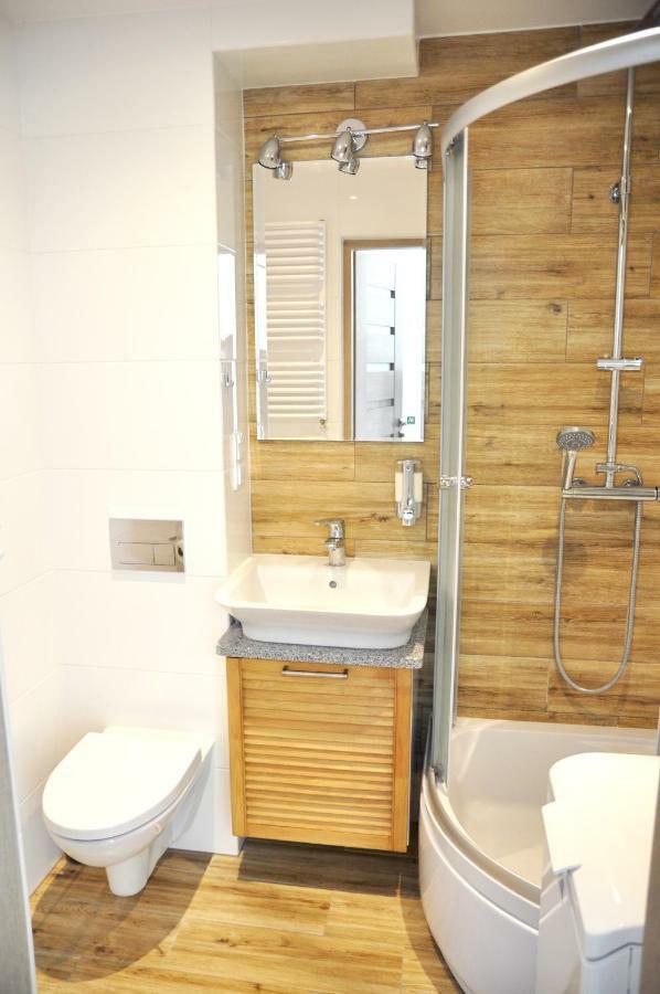 코워브제크 Apartament Z Klimatyzacja 아파트 외부 사진